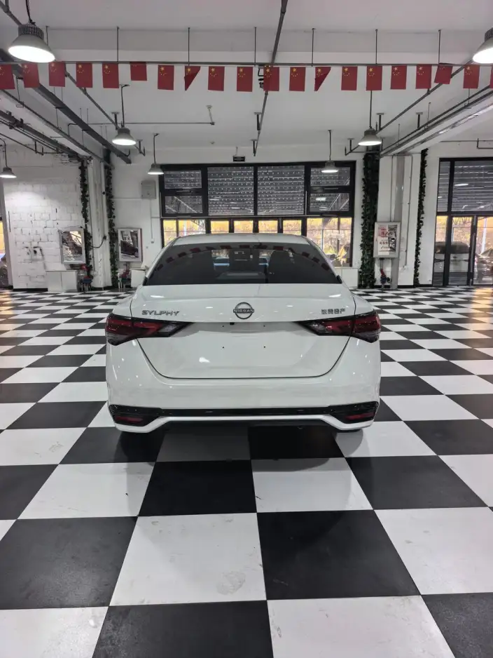 Nissan Sylphy 2023 Model 1.6L CVT Yuexiang Edition – фото 6