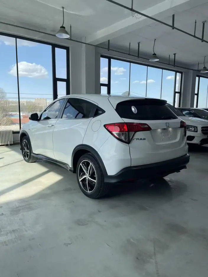 Honda Vezel 2020 Model 1.5L CVT Pioneer Edition – фото 4