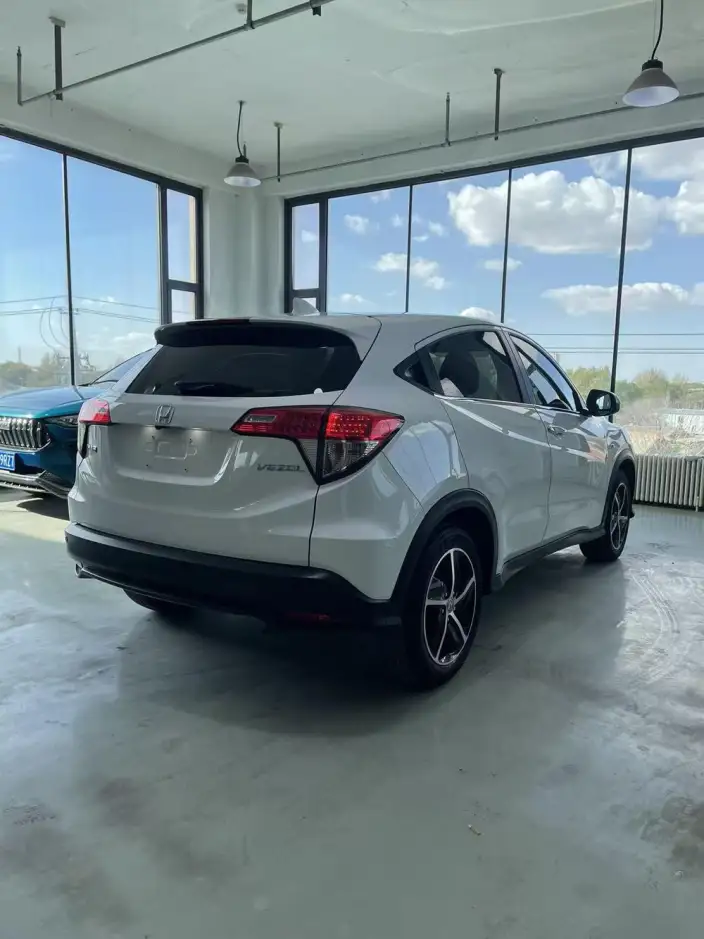 Honda Vezel 2020 Model 1.5L CVT Pioneer Edition – фото 6