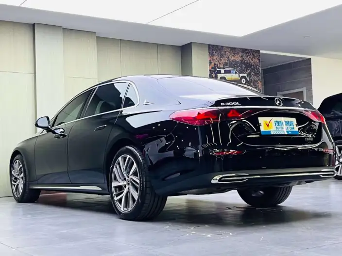 Mercedes-Benz E-Class 2024 Model E 300 L Fashion Model sedan – фото 4