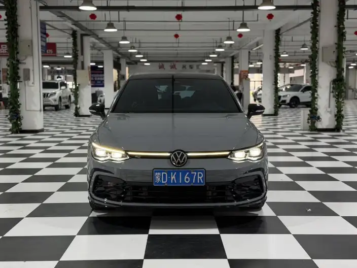 Volkswagen Golf 2022 Model 280TSI DSG R-Line – фото 2