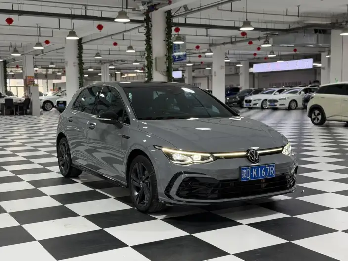 Volkswagen Golf 2022 Model 280TSI DSG R-Line – фото 3