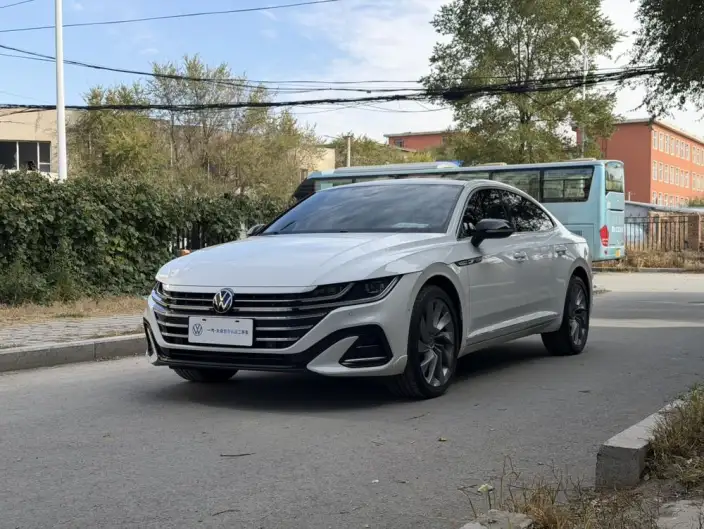 Volkswagen CC 2024 Model 380TSI Eye-catching version – фото 1