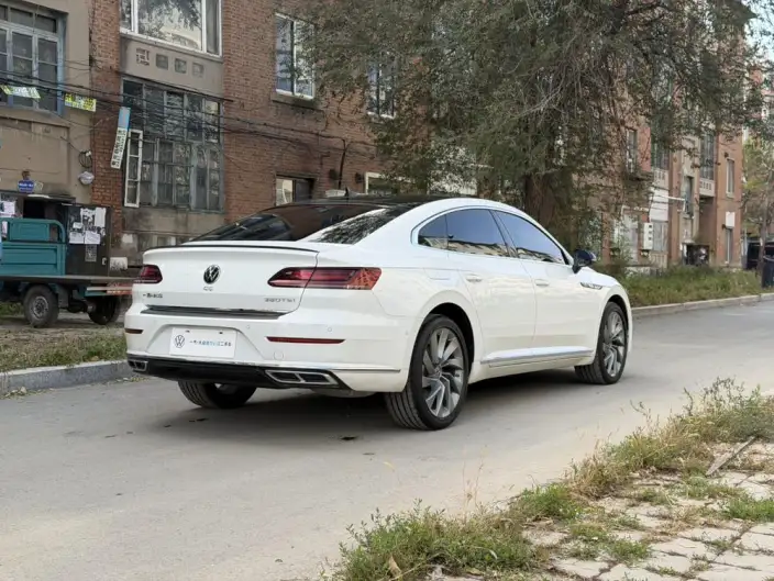 Volkswagen CC 2024 Model 380TSI Eye-catching version – фото 6