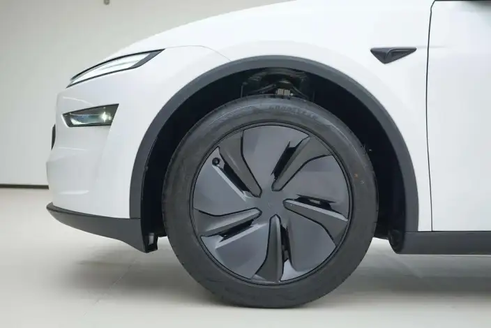 Model Y 2026 Model Rear-wheel drive version – фото 8