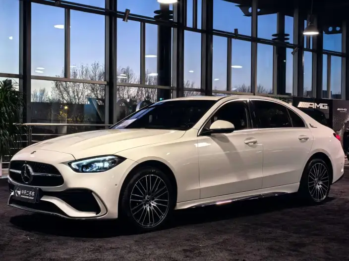 Mercedes-Benz C-Class 2023 Model Facelift C 200 L Sports Edition – фото 1