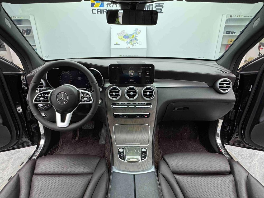 Mercedes-Benz GLC 2021 GLC 260 L 4MATIC Luxury – фото 11
