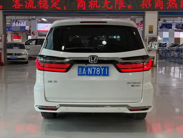 Honda Elysion 2022 Model 2.0L Hybrid Deluxe Edition – фото 5