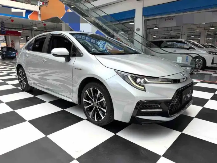 Toyota Levin 2022 Model Hybrid 1.8H E-CVT Sports Edition – фото 3