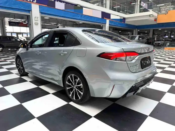Toyota Levin 2022 Model Hybrid 1.8H E-CVT Sports Edition – фото 4