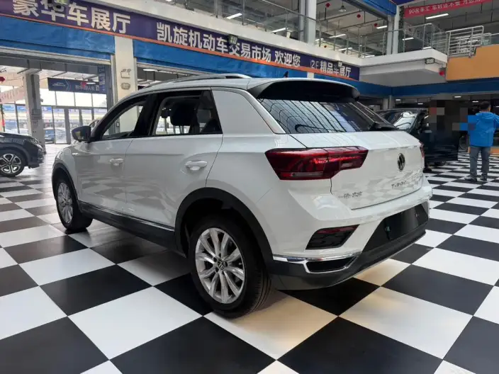 Volkswagen T-Roc 2022 Model 280TSI DSG 2WD Elite PLUS – фото 4