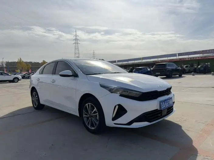 Kia K3 2023 Model 1.5L IVT Comfort Edition