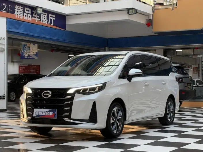 GAC Trumpchi M6 2021 Model 270T Automatic Exclusive Edition 7 seat – фото 1
