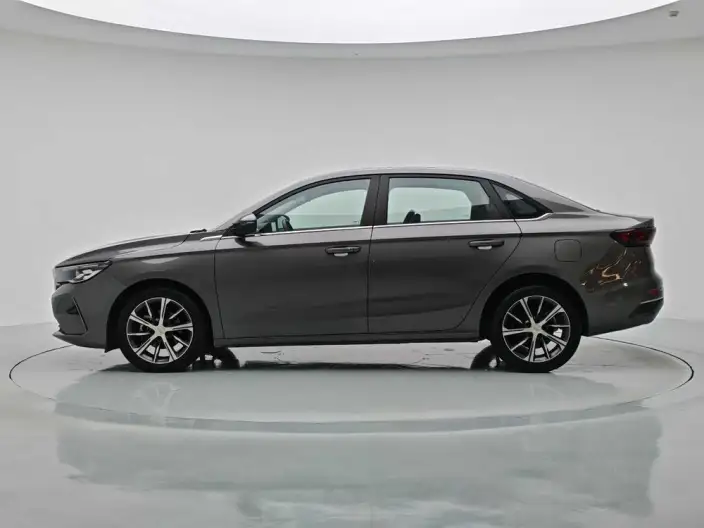 Geely Emgrand 2022 Model No. 4 Gen 1.5L CVT Noble Model – фото 4