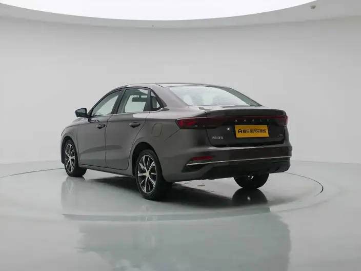 Geely Emgrand 2022 Model No. 4 Gen 1.5L CVT Noble Model – фото 5