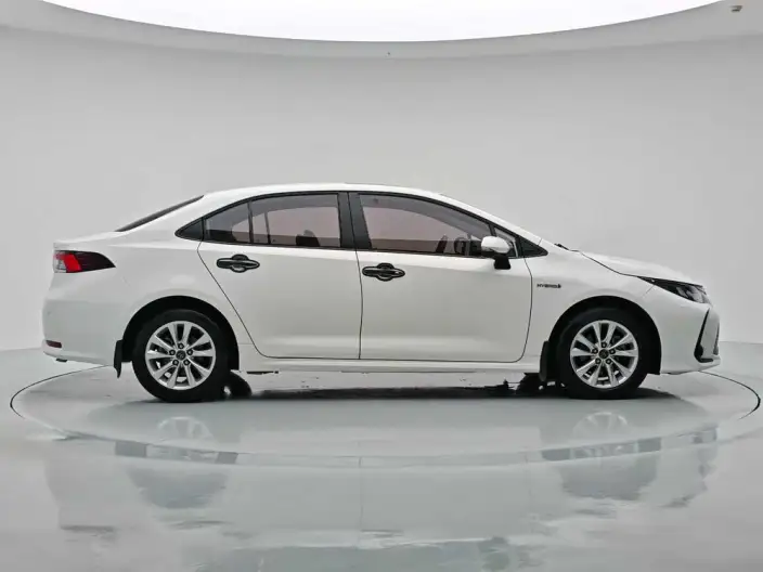 Toyota Corolla 2023 Model Intelligent Hybrid 1.8L E-CVT Elite Edition – фото 8