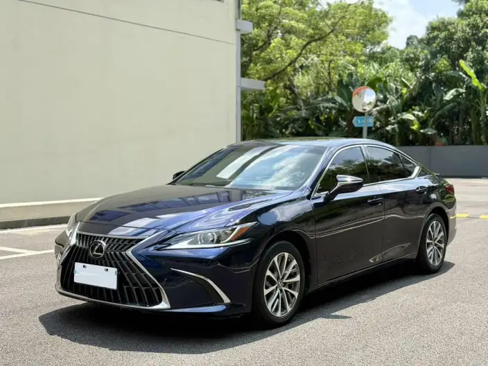 Lexus ES 2022 Model 200 Superior Edition – фото 1