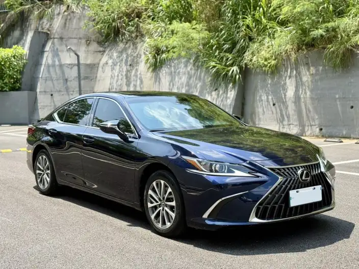 Lexus ES 2022 Model 200 Superior Edition – фото 3