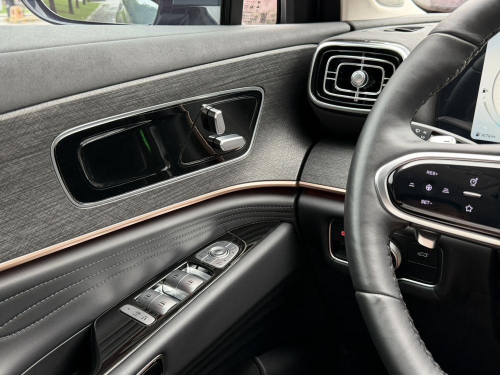 Chery Tiggo 9 Раздел 2023 2.0T DCT 2WD Premium Edition 5 seat – фото 23