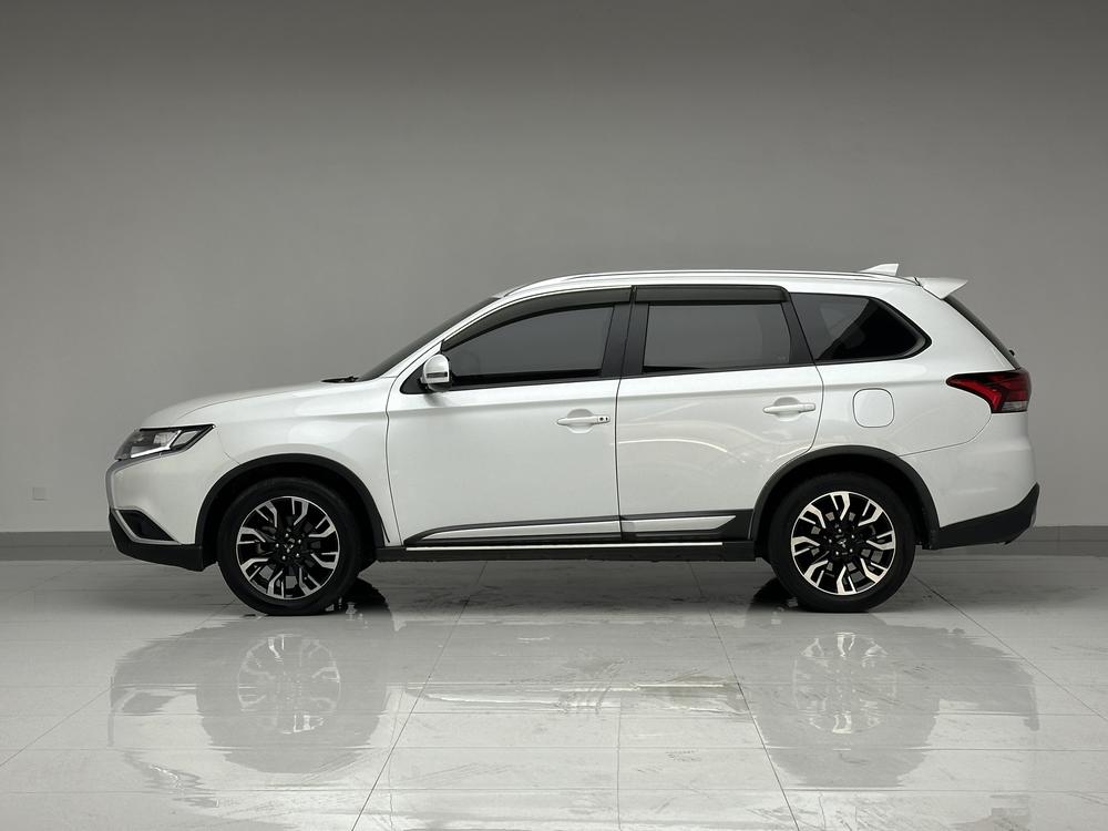Mitsubishi Outlander 2019 2.0L 2WD Enjoy 5-seat China VI – фото 4