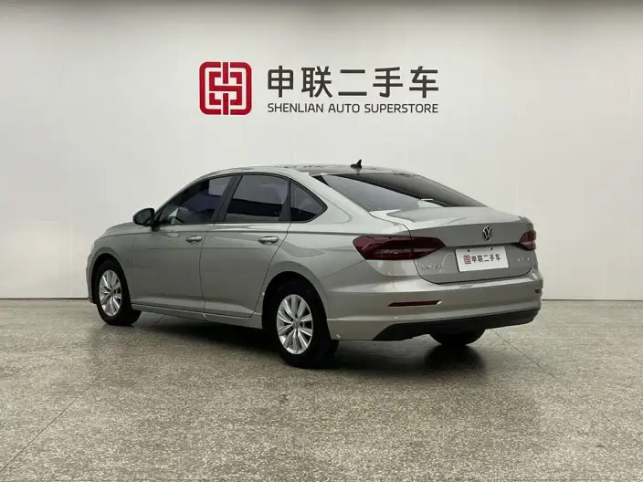 Volkswagen Lavida 2021 Model 1.5L Automatic Fashion edition – фото 4