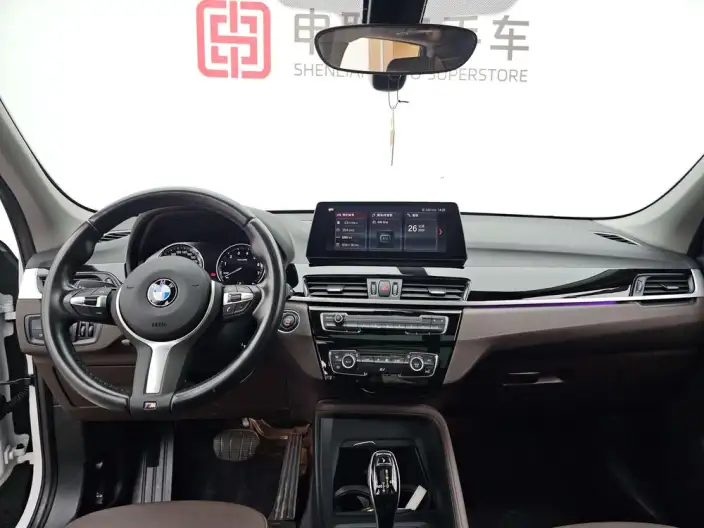 BMW X1 2022 Model sDrive25Li Leading Model – фото 9