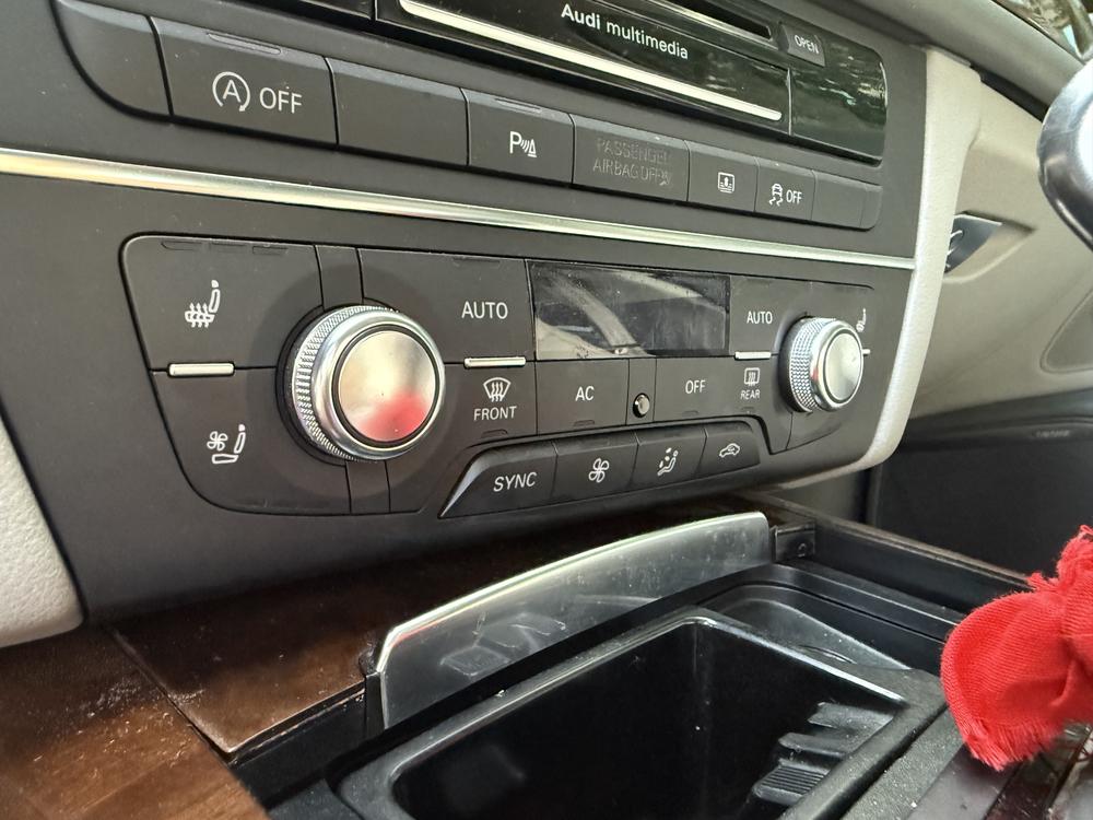 Audi A6L 2012 модификация 35 FSI Luxury – фото 7