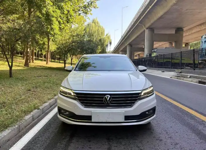 Volkswagen Lavida 2021 Model 1.5L Automatic Comfort Edition – фото 2