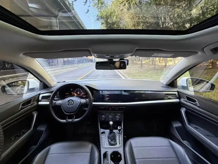 Volkswagen Lavida 2021 Model 1.5L Automatic Comfort Edition – фото 8