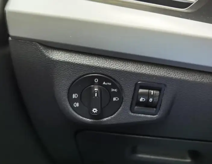 Volkswagen Lavida 2021 Model 1.5L Automatic Comfort Edition – фото 9