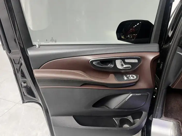 Mercedes-Benz V-Class 2021 Model V 260 L Long wheelbase Deluxe Edition – фото 9