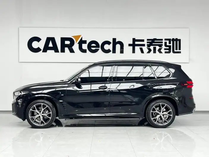 BMW X5 2023 Model xDrive30Li Exclusive Model M Sports Set – фото 3