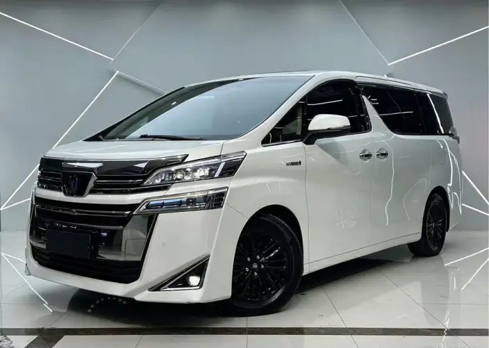Vellfire 2021 Model Toyota Crown Hybrid 2.5L HV Premium Edition – фото 1