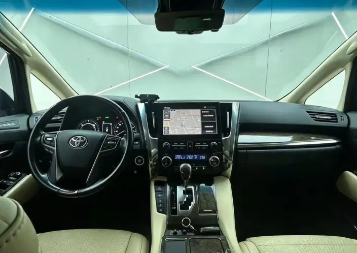 Vellfire 2021 Model Toyota Crown Hybrid 2.5L HV Premium Edition – фото 9