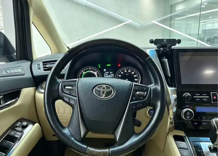 Vellfire 2021 Model Toyota Crown Hybrid 2.5L HV Premium Edition – фото 10