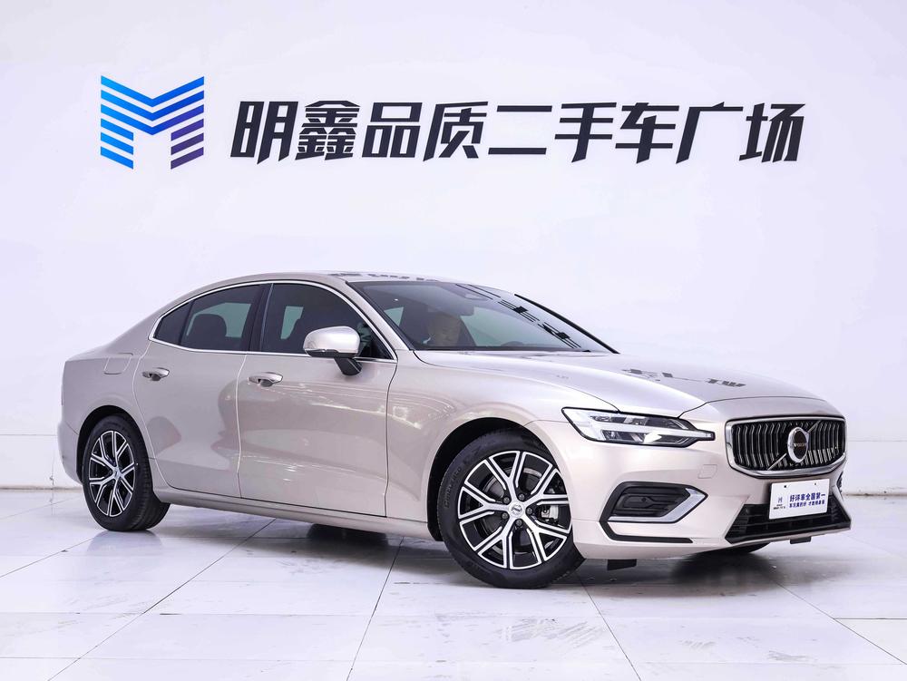 Volvo S60 2023 B4 B4 Smart Luxury – фото 2