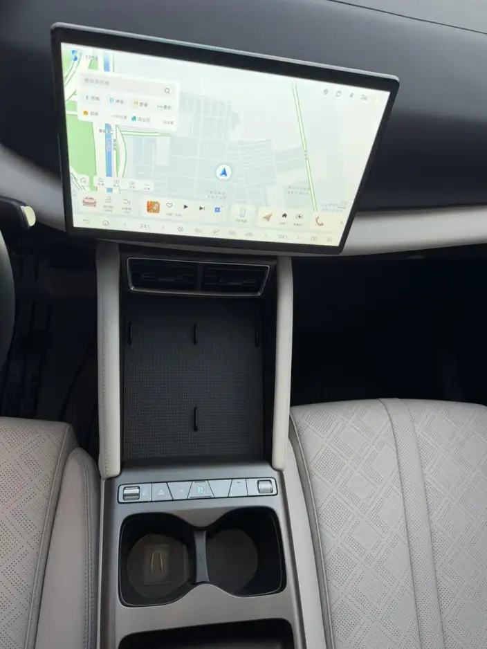 Yuan UP 2025 Model Smart Driving Edition 401KM Vitality Edition – фото 9