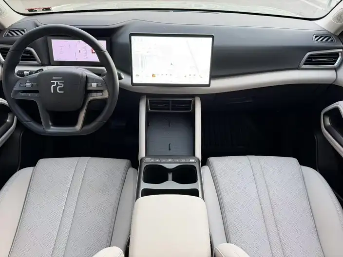 Yuan UP 2025 Model Smart Driving Edition 401KM Vitality Edition – фото 10