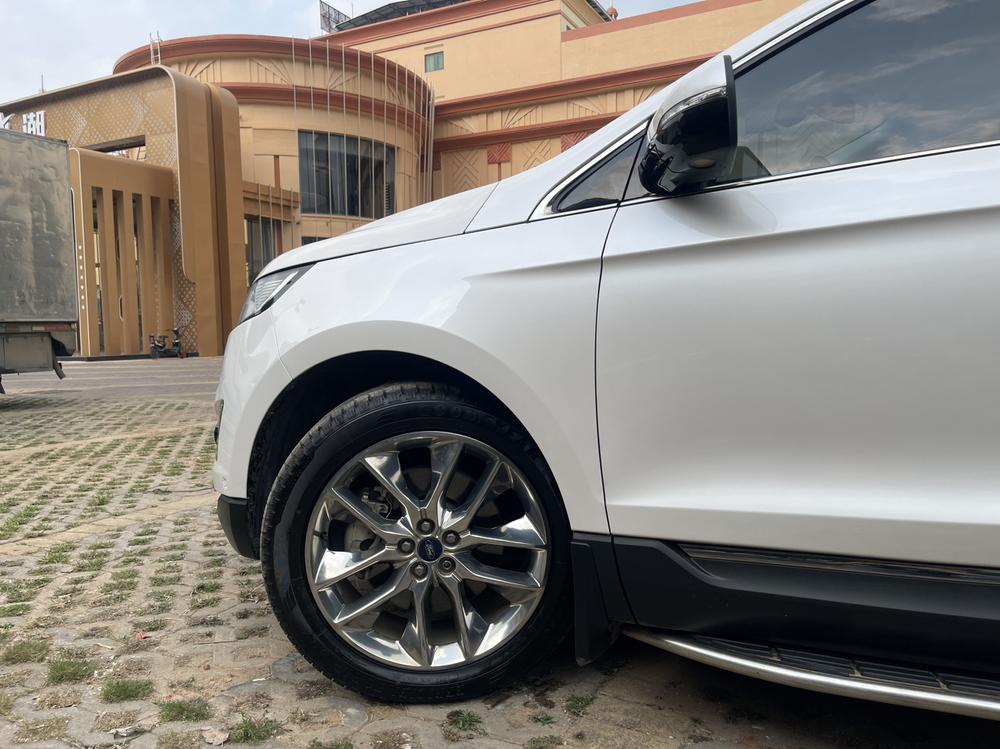Ford Edge 2016 EcoBoost 245 AWD Premium Elite 7-seat – фото 4