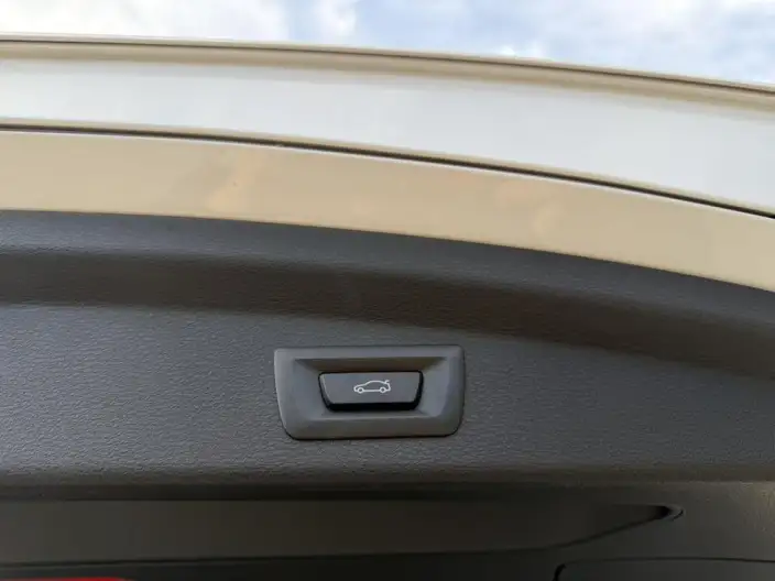 BMW X2 2023 Model sDrive25i M Off-road Set – фото 6