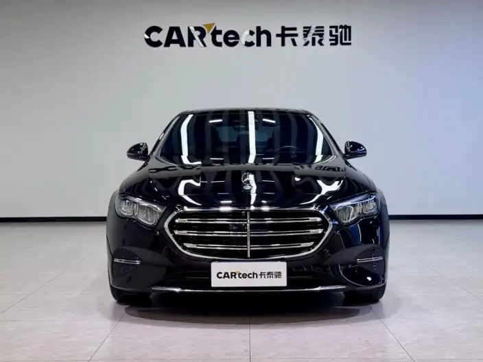 Mercedes-Benz E-Class 2024 Model E 300 L Luxury Model sedan – фото 2