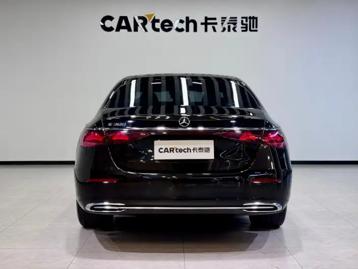 Mercedes-Benz E-Class 2024 Model E 300 L Luxury Model sedan – фото 6