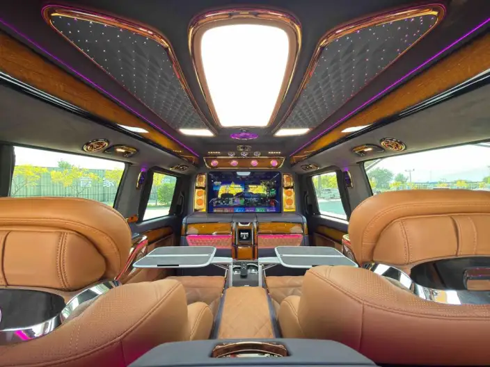 Mercedes-Benz V-Class 2022 Model V 260 L Long wheelbase Premium Edition – фото 7