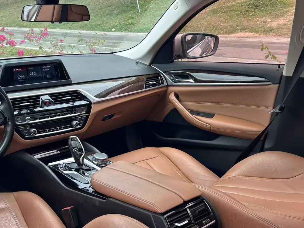 BMW 5 Series 2018 528Li Launch Special Edition – фото 9