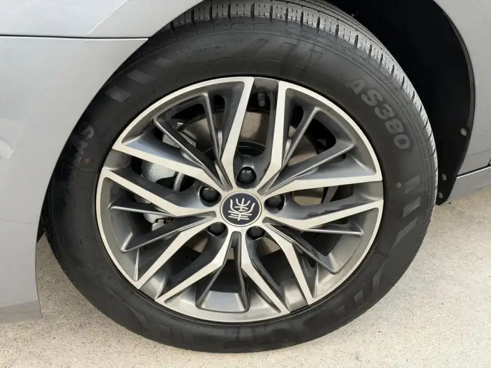 Qin Plus EV 2021 Model 400KM Luxury Model – фото 9