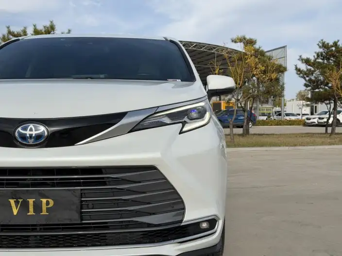 Toyota Sienna 2021 Model 2.5L Hybrid Supreme Edition – фото 6
