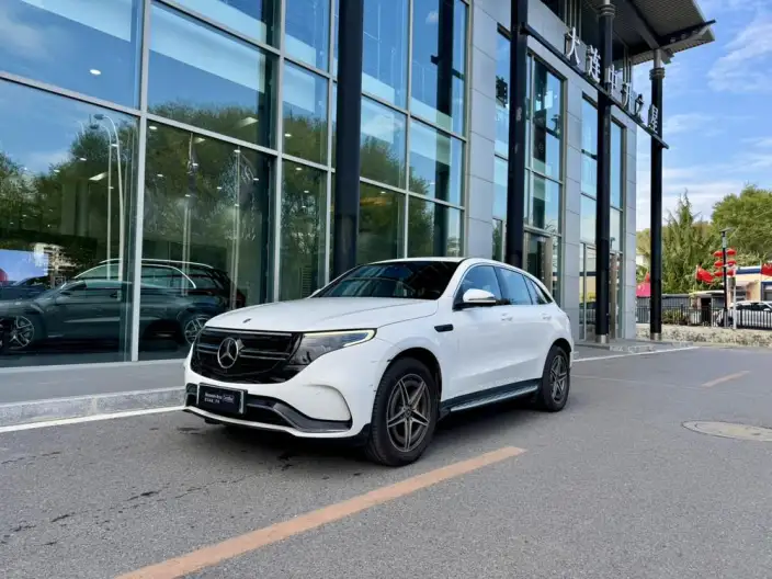 Mercedes-Benz EQC 2022 Model EQC 400 4MATIC – фото 1