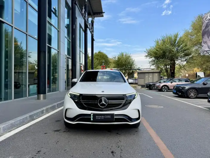 Mercedes-Benz EQC 2022 Model EQC 400 4MATIC – фото 2