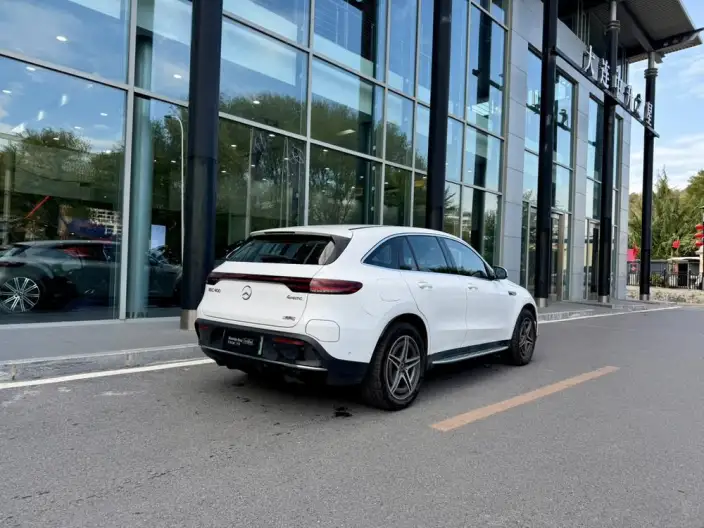Mercedes-Benz EQC 2022 Model EQC 400 4MATIC – фото 5