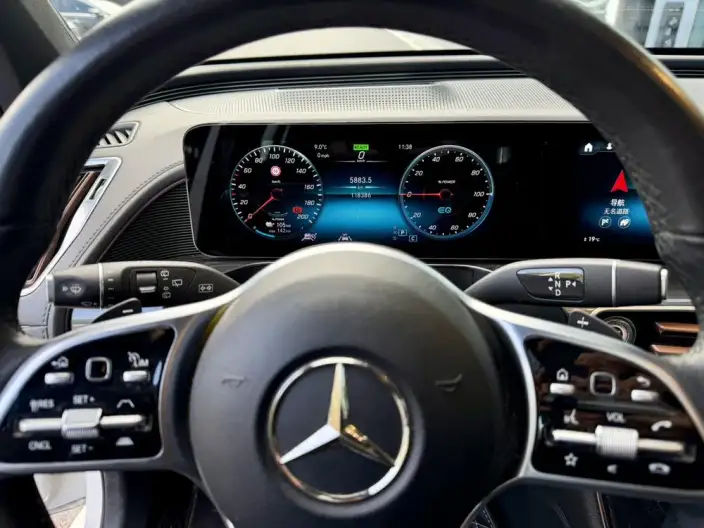 Mercedes-Benz EQC 2022 Model EQC 400 4MATIC – фото 7